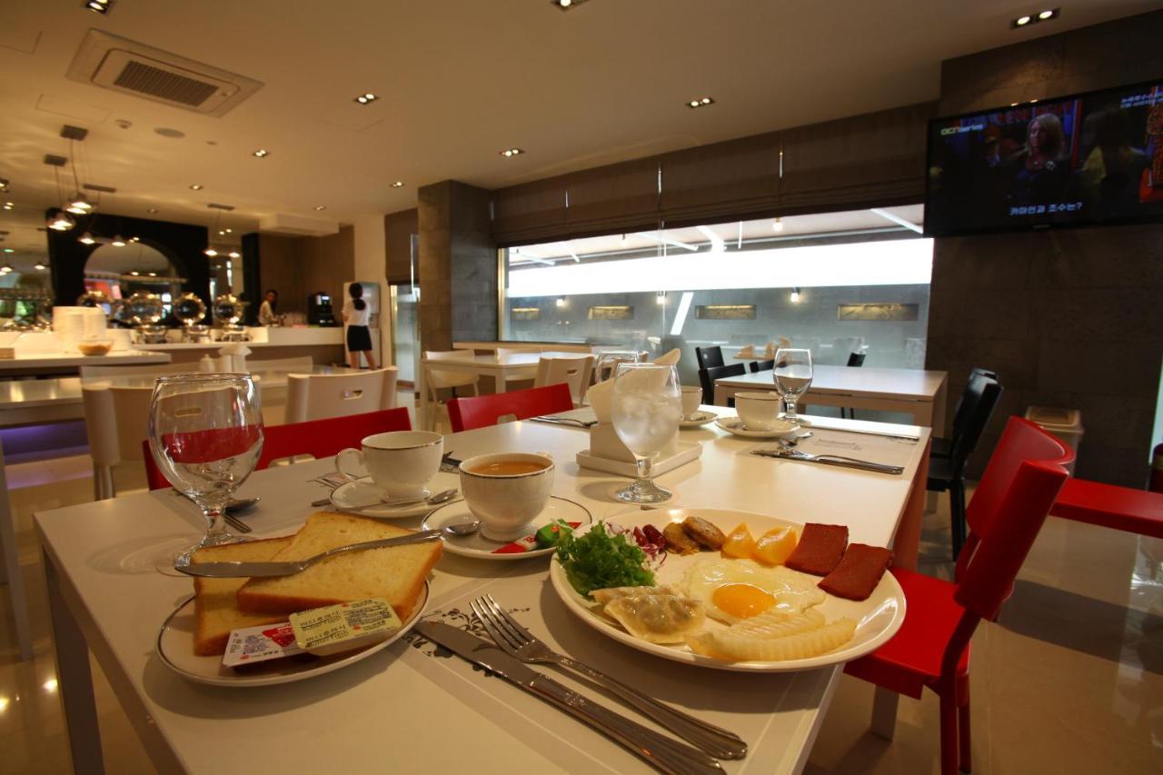 Suwon Reve Hotel Exterior photo