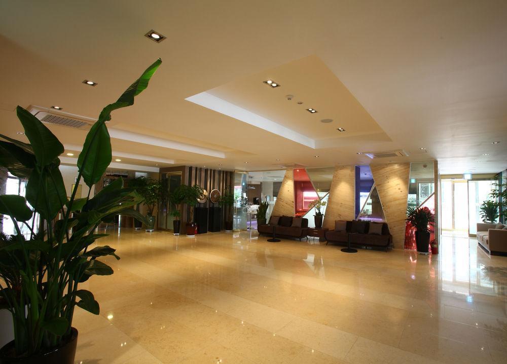 Suwon Reve Hotel Exterior photo